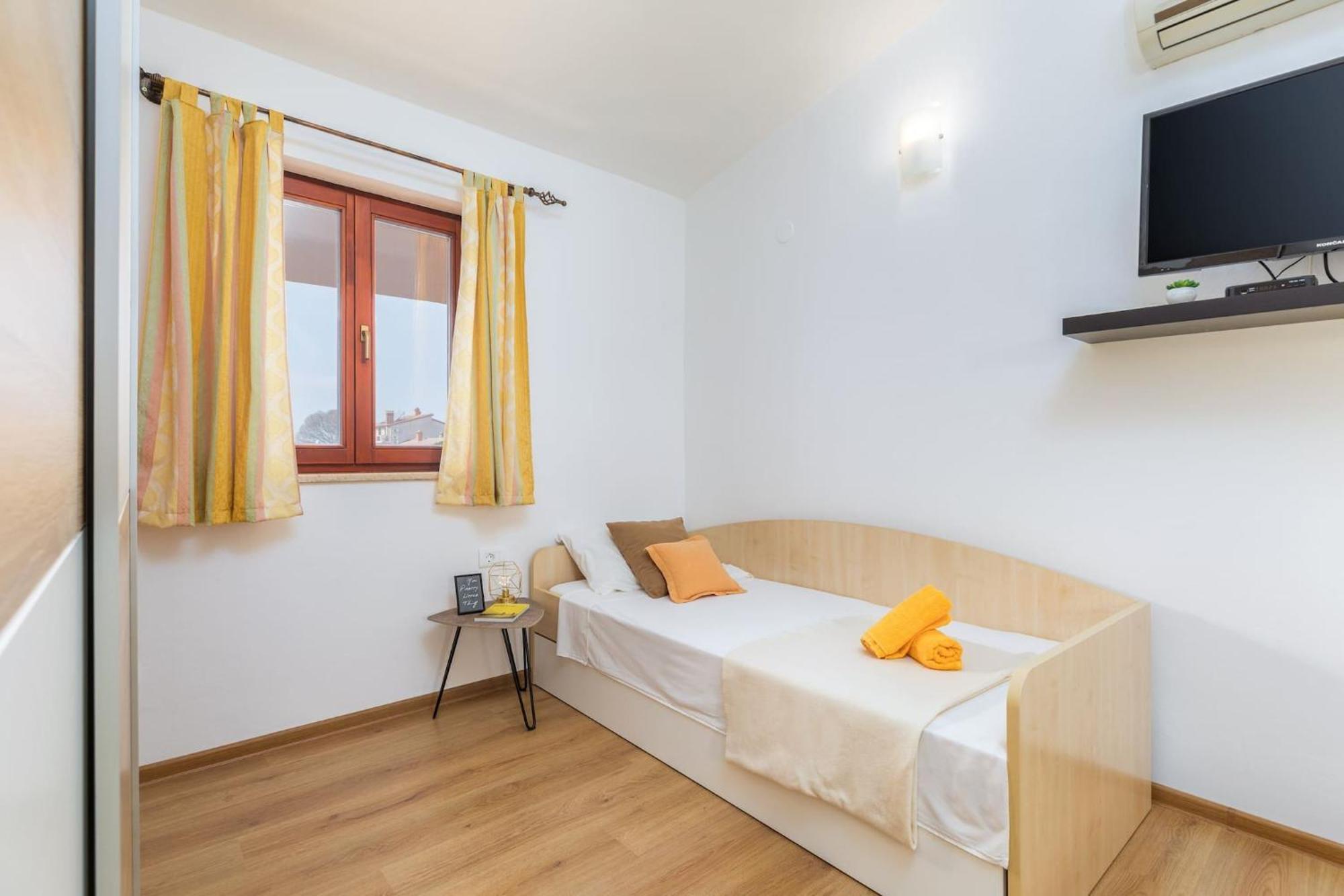 Holiday Home Dori Fažana Esterno foto